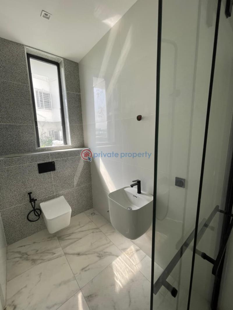 5 bedroom Semi detached Duplex For Sale Lekki Phase 2 Lagos - 3
