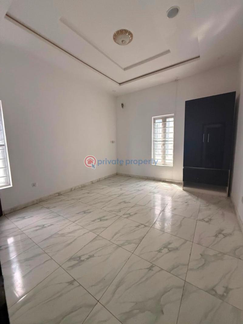 5 bedroom Detached Duplex For Sale Chevron Drive Lekki Lagos - 1