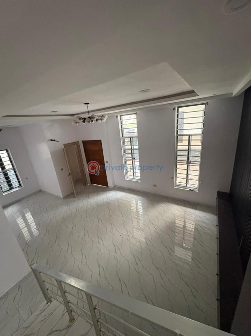 5 bedroom Detached Duplex For Sale Chevron Drive Lekki Lagos - 1