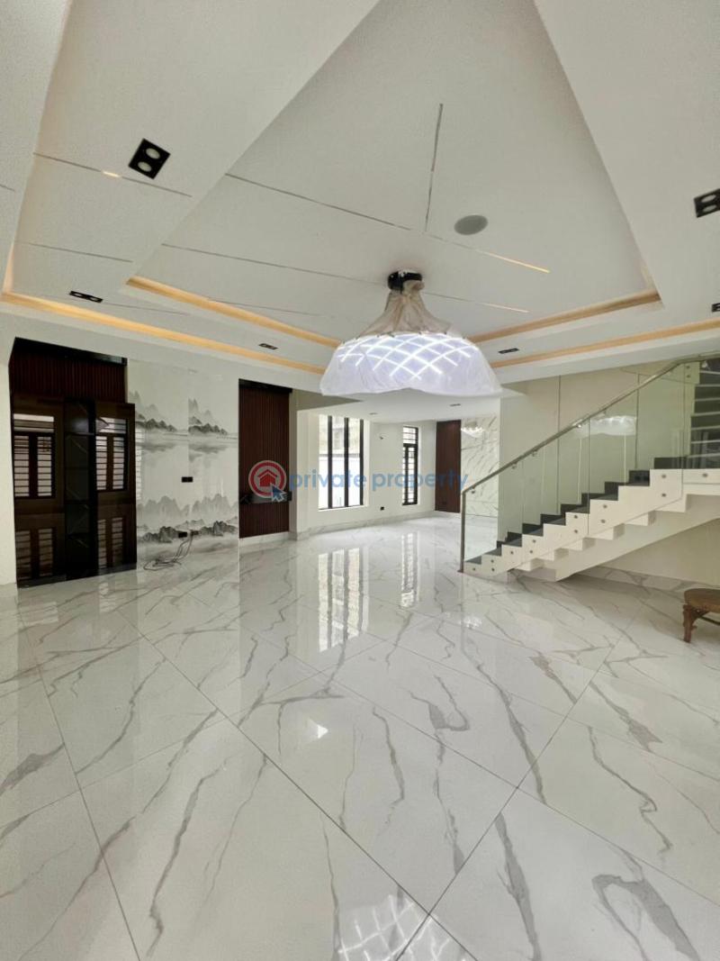 5 bedroom Detached Duplex For Sale Off Chris Madueke Lekki Phase 1 Lagos - 8