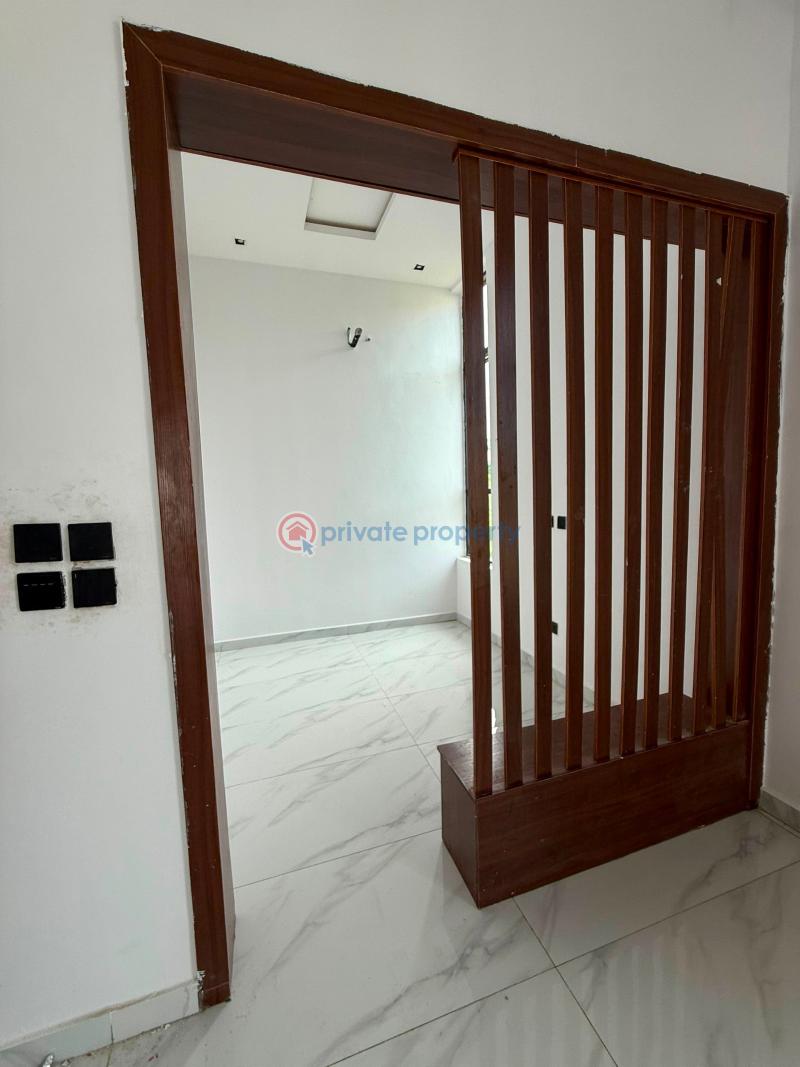 5 bedroom Detached Duplex For Sale Chevron Drive Lekki Lagos - 12