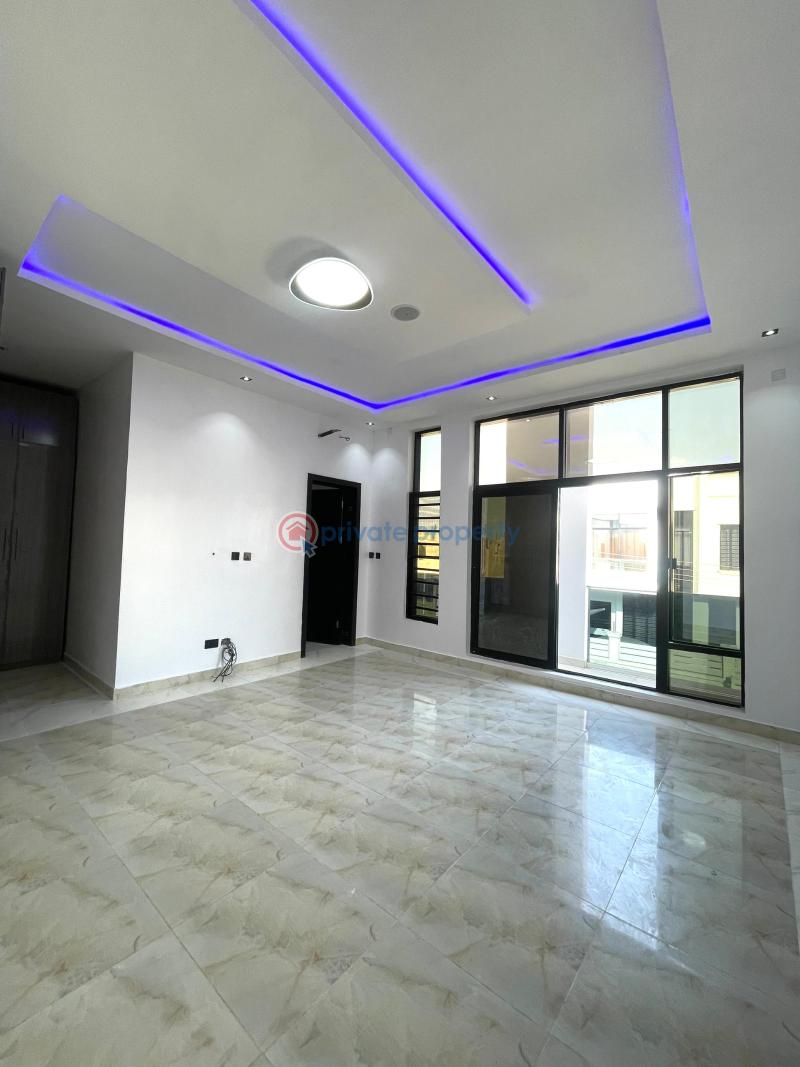 5 bedroom Detached Duplex For Sale Along Lekki Expressway Lagos - 10