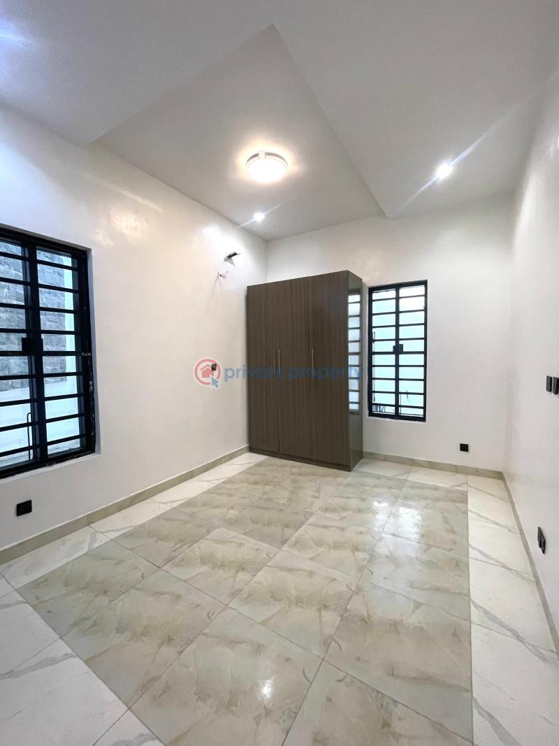5 bedroom Detached Duplex For Sale Along Lekki Expressway Lagos - 15