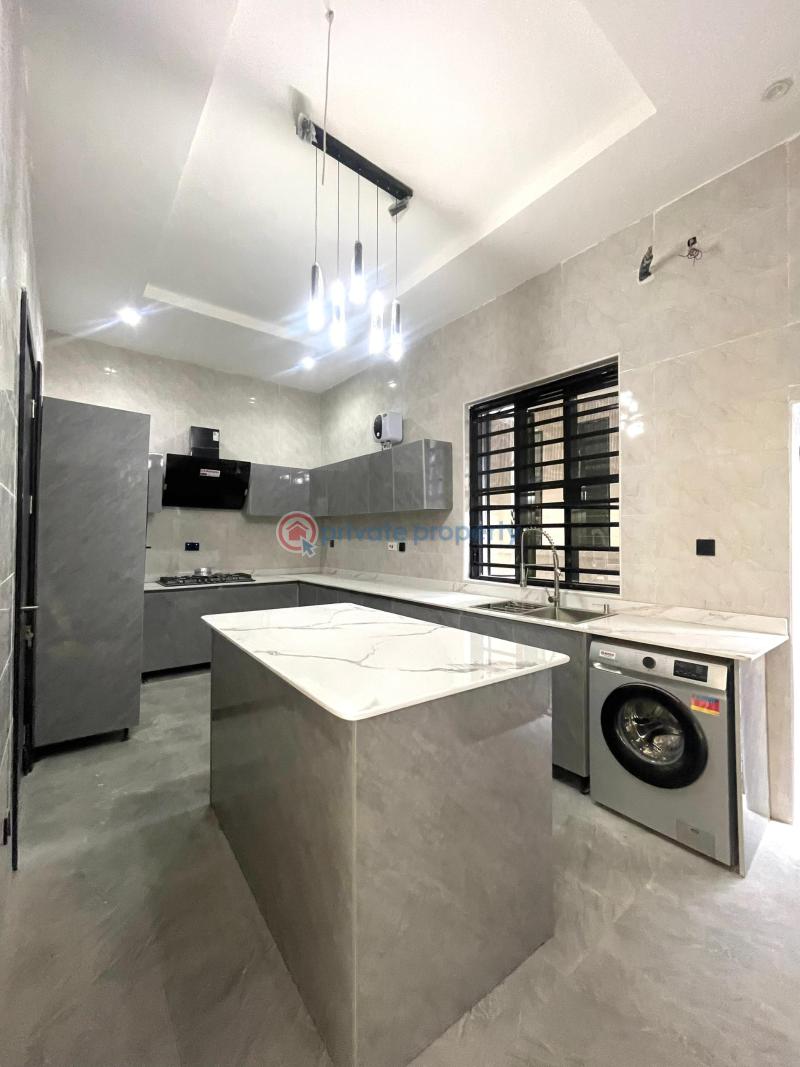 5 bedroom Detached Duplex For Sale Along Lekki Expressway Lagos - 4