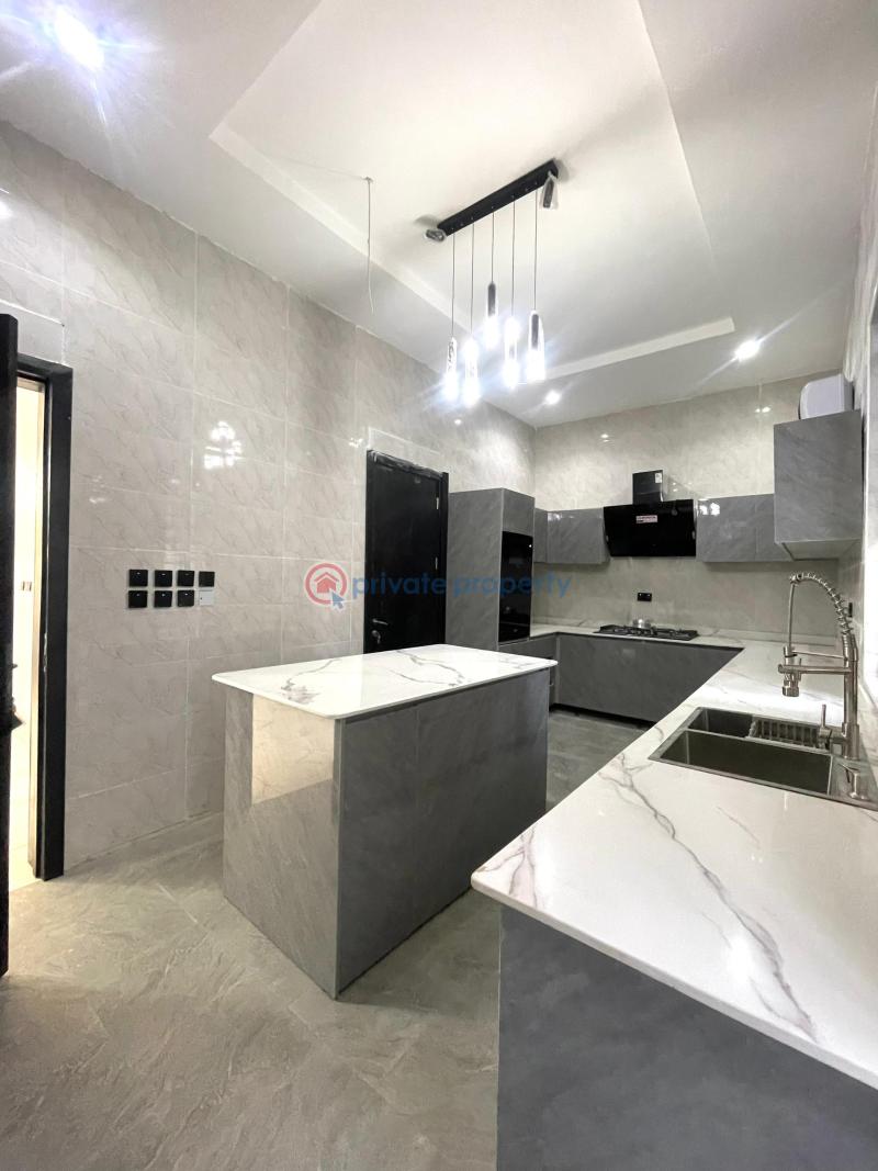 5 bedroom Detached Duplex For Sale Along Lekki Expressway Lagos - 7