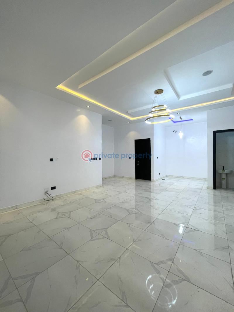 5 bedroom Detached Duplex For Sale Along Lekki Expressway Lagos - 3