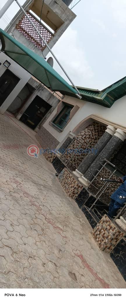 5 bedroom Bungalow For Sale Ashipa Tipper Garage Akala Express Ibadan Oyo - 0