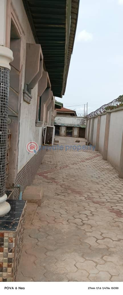 5 bedroom Bungalow For Sale Ashipa Tipper Garage Akala Express Ibadan Oyo - 5