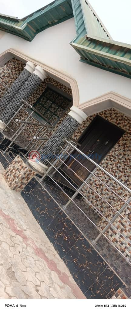 5 bedroom Bungalow For Sale Ashipa Tipper Garage Akala Express Ibadan Oyo - 8