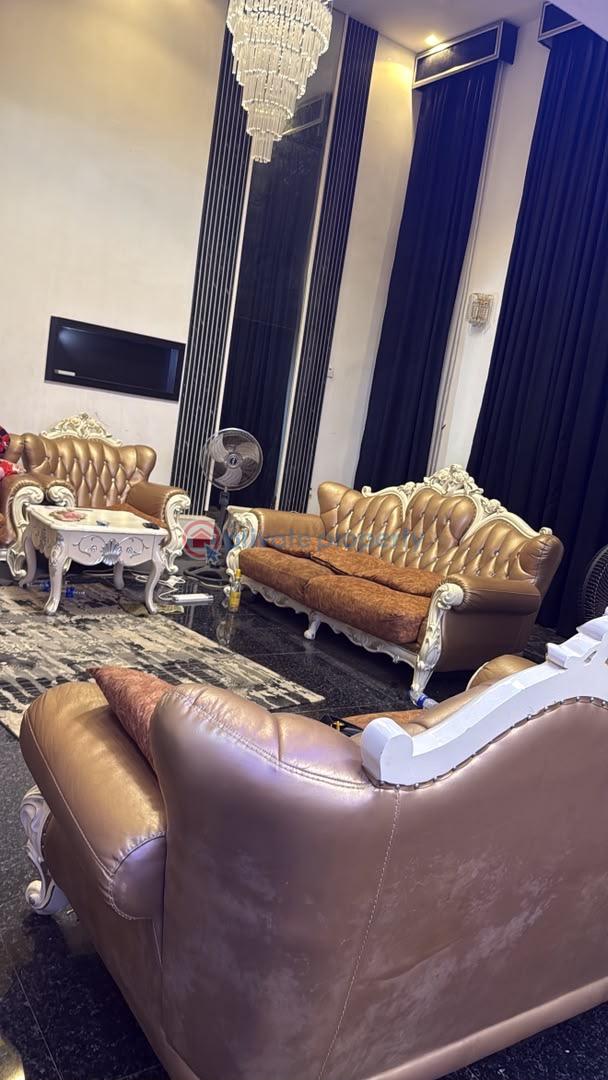 5 bedroom Detached Bungalow For Sale Bucknor Estate Isolo Lagos - 4