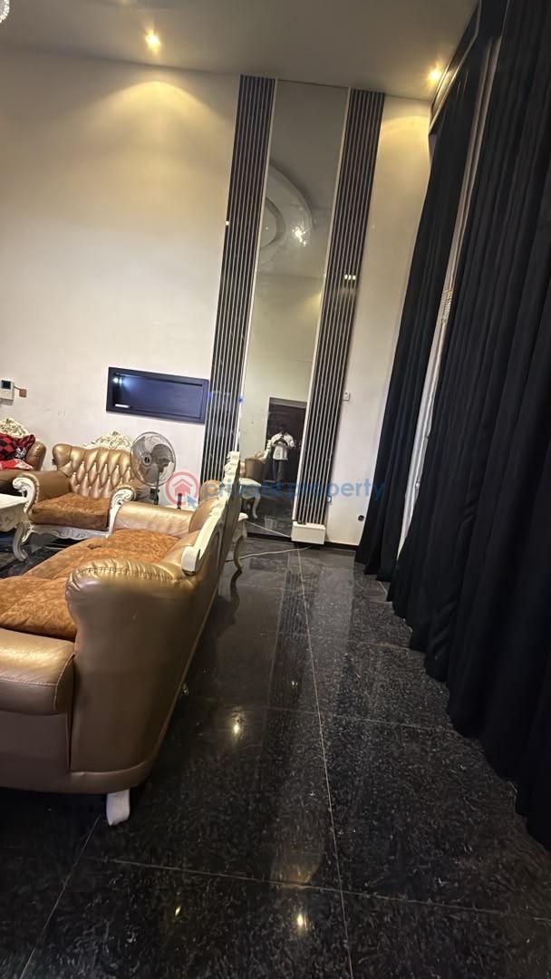 5 bedroom Detached Bungalow For Sale Bucknor Estate Isolo Lagos - 11