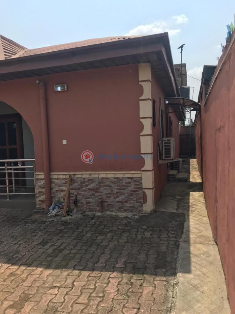 5 bedroom Bungalow For Sale Okunola Egbeda Egbe/Idimu Lagos - 0