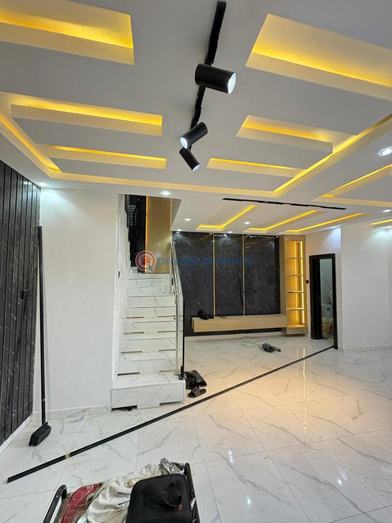 7 bedroom Detached Duplex For Sale New Oko Oba Agege Lagos - 8