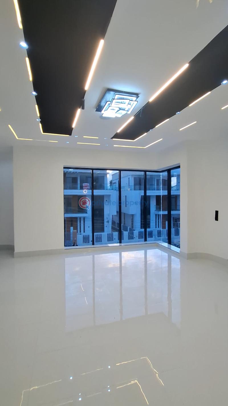 5 bedroom Detached Duplex For Sale Main Castle Eatate, Iya Oloye Street, Maryland Maryland Lagos - 4