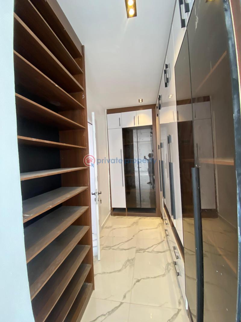 5 bedroom Detached Duplex For Sale Estate Lekki Phase 1 Lagos - 12