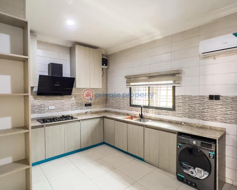 5 bedroom Detached Duplex For Sale Guzape Abuja Phase 1  - 3