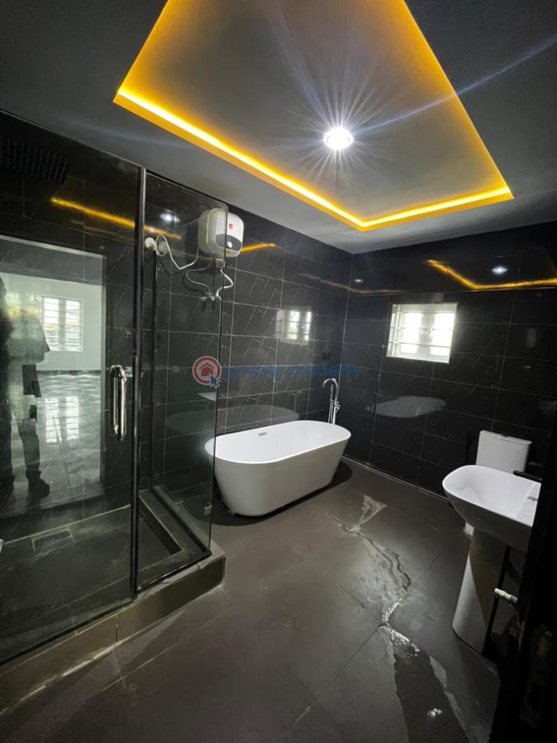 5 bedroom Detached Duplex For Sale Iletuntun Jericho Extension Ibadan Oyo - 3