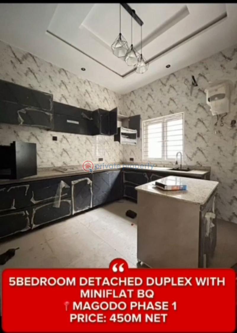 5 bedroom Detached Duplex For Sale Magodo Phase 1 Kosofe/Ikosi Lagos - 2