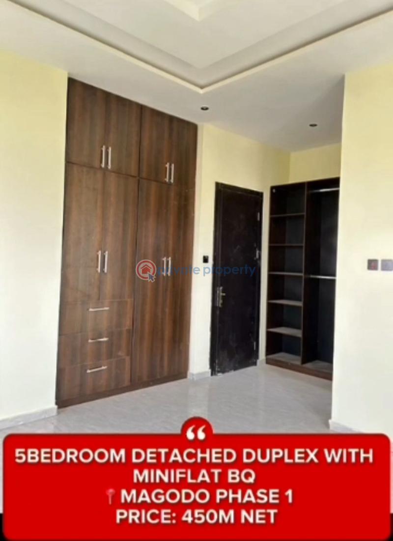 5 bedroom Detached Duplex For Sale Magodo Phase 1 Kosofe/Ikosi Lagos - 4