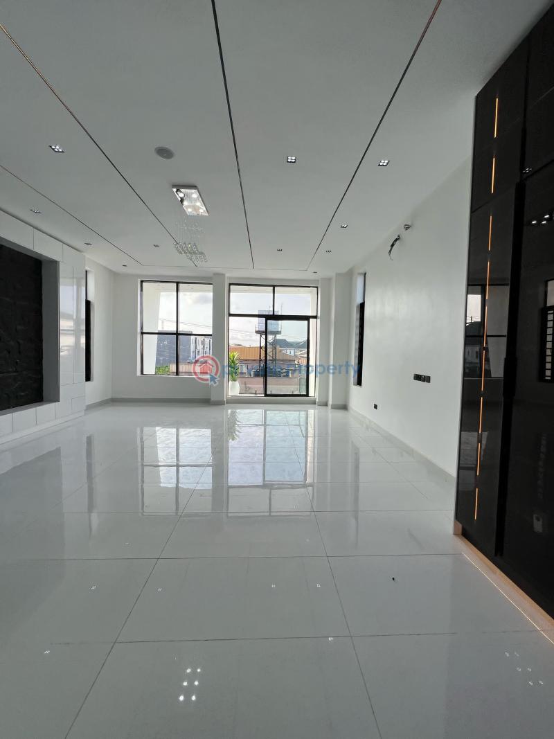 5 bedroom Detached Duplex For Sale 2nd Toll Gate Lekki Phase 2 Lagos - 11