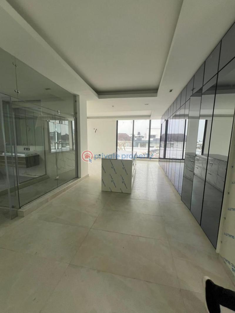 5 bedroom House For Sale Osapa Lekki Lagos - 4