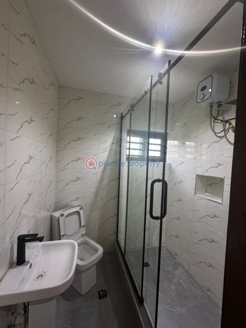 5bedroom detached duplex - 8 5 bedroom Detached Duplex For Sale Magodo GRA Phase 2 Kosofe/Ikosi Lagos - 8