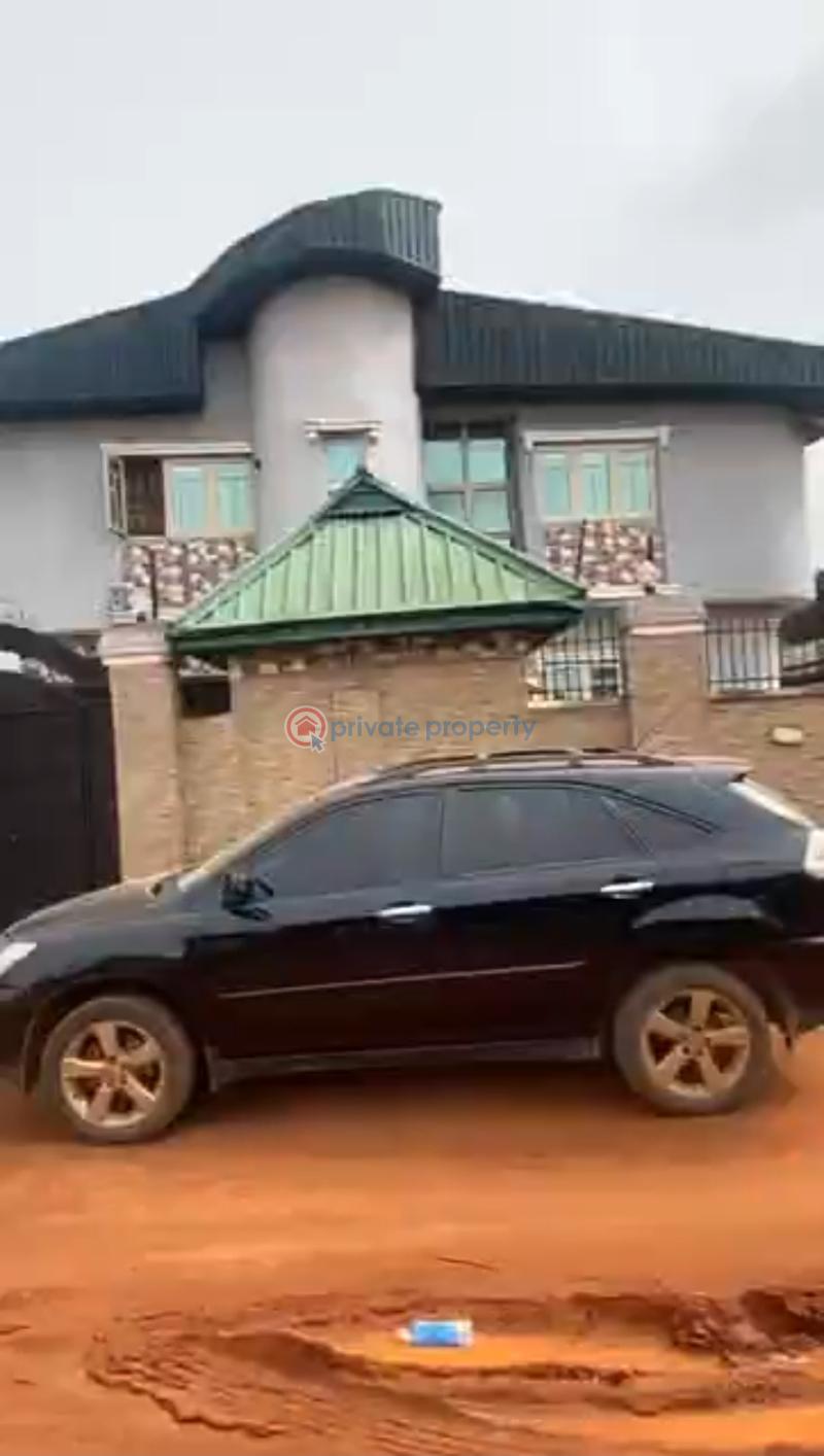 Block Of Flats For Sale Osasogie, Off Federal Road, Beside Ubth, Ugbowo, Benin City, Edo State. Benin Edo - 0