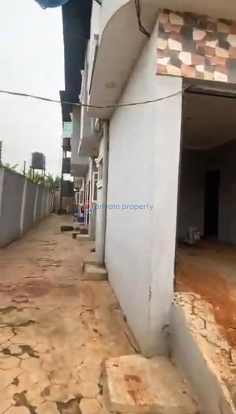 Block Of Flats For Sale Osasogie, Off Federal Road, Beside Ubth, Ugbowo, Benin City, Edo State. Benin Edo - 2