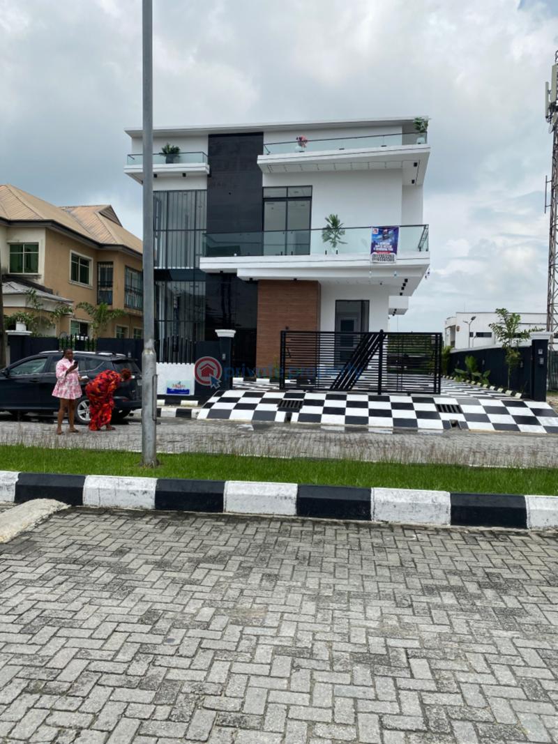 5 bedroom Detached Duplex For Sale Along Monastery Road Behind Shoprite Monastery Road Sangotedo Lagos - 1