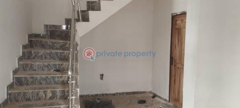 5 bedroom Duplex For Sale At Bode Peters ,off Primate Adejobi Crescent Aladura,anthony,lagos. Anthony Village Maryland Lagos - 4
