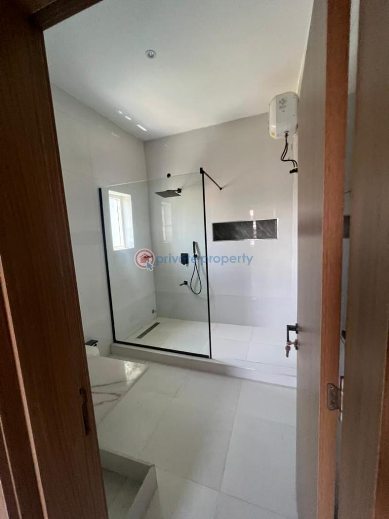 5 bedroom Terraced Duplex For Sale Jahi Abuja Phase 2  - 12