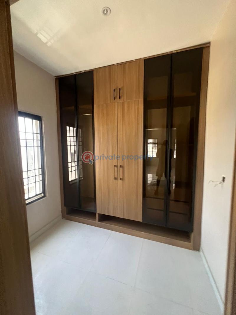 5 bedroom Terraced Duplex For Sale Jahi Abuja Phase 2  - 14