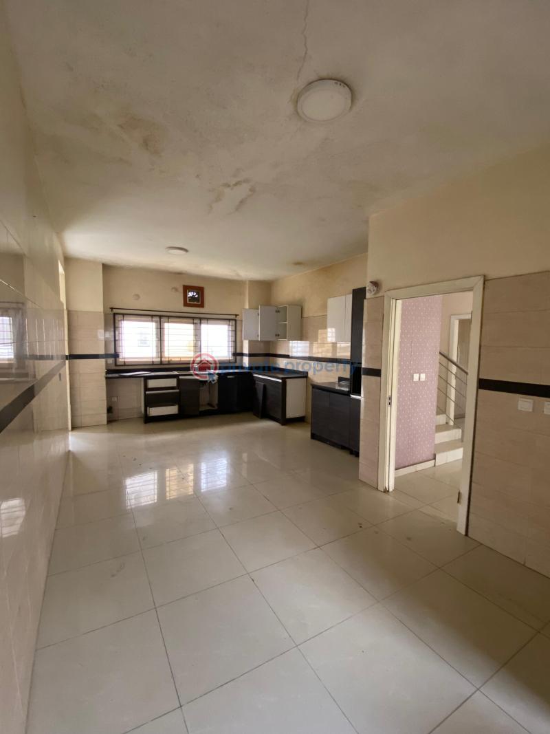 House For Rent In Kolapo Ishola Gra Akobo Estate. Ibadan Oyo - 2