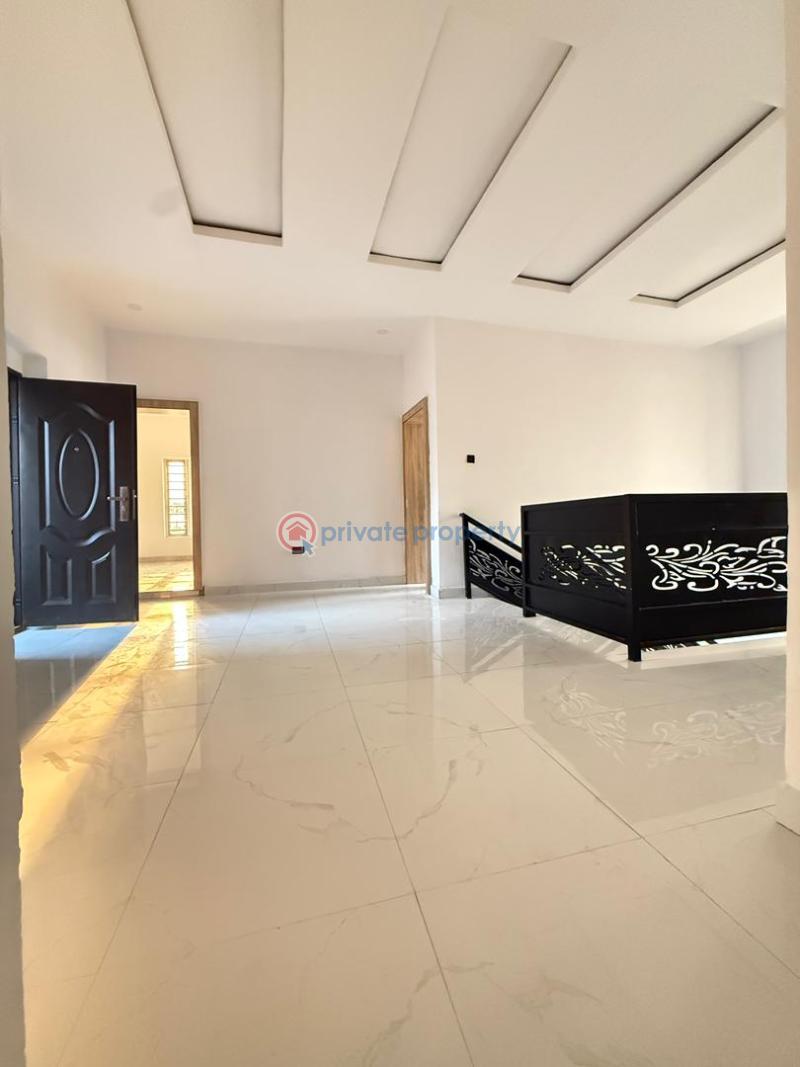 5 bedroom Duplex For Sale Airforce Estate, Bashorun Housing Estate Akobo Ibadan Oyo - 16