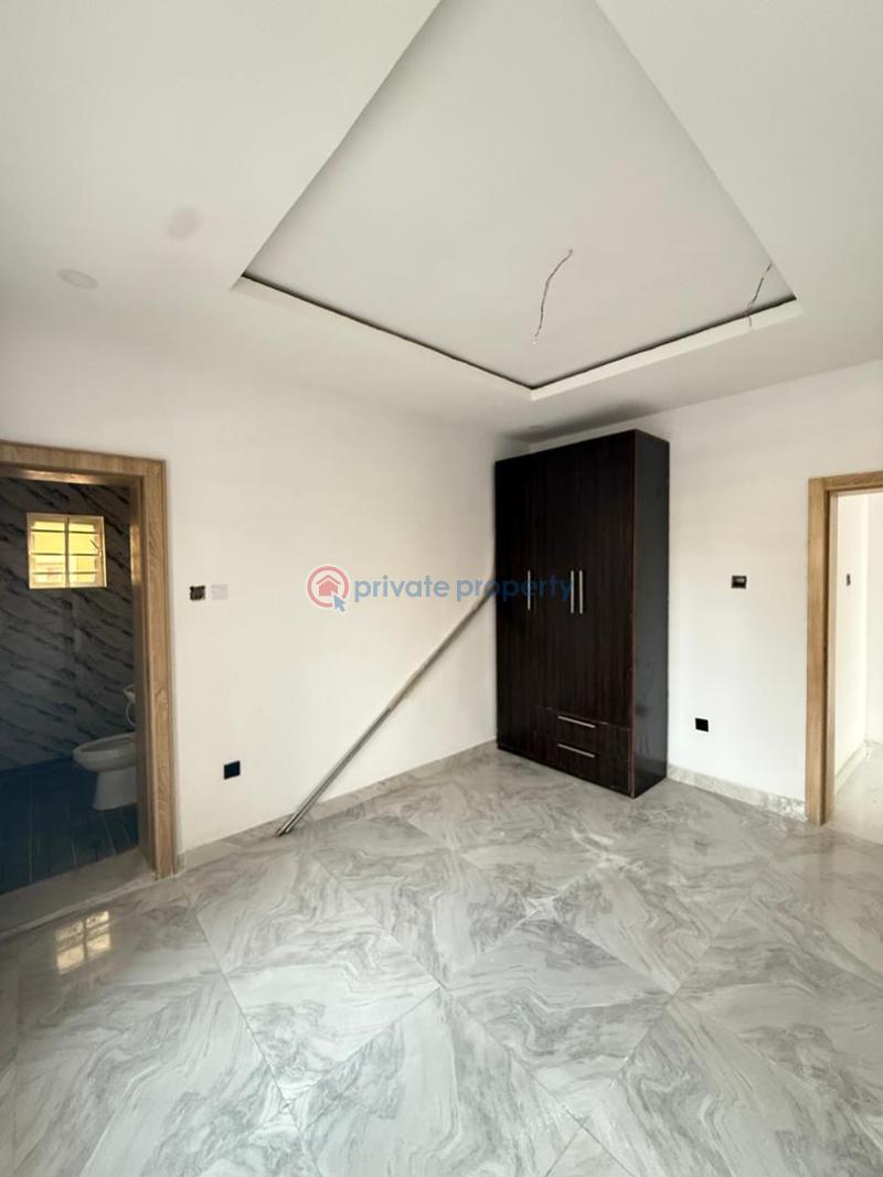 5 bedroom Duplex For Sale Airforce Estate, Bashorun Housing Estate Akobo Ibadan Oyo - 6