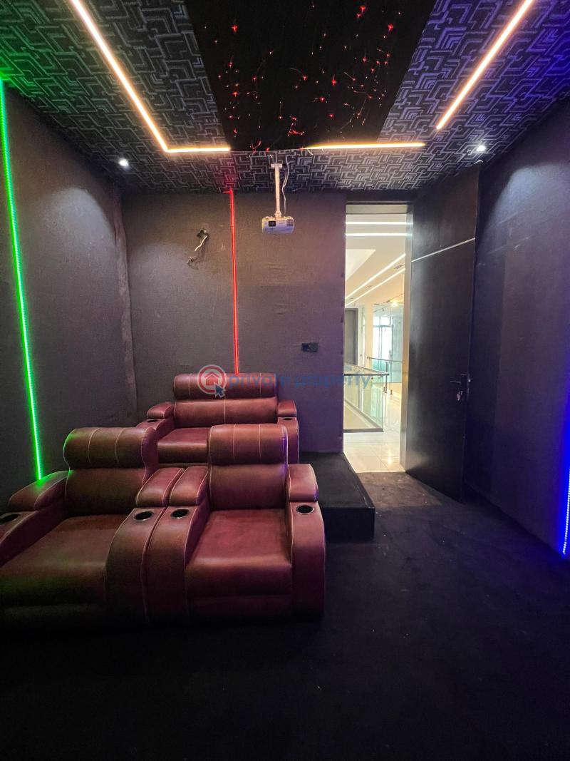 5 bedroom Detached Duplex For Sale Chevron Drive Lekki Lagos - 3