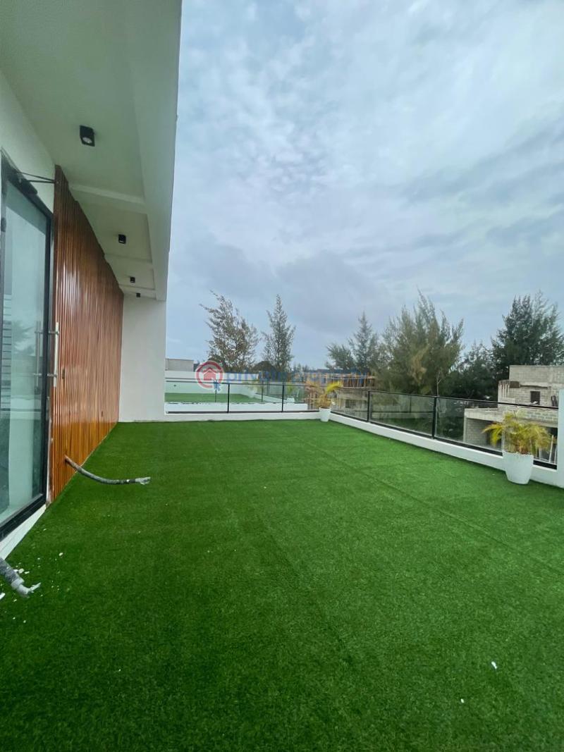 5 bedroom Detached Duplex For Sale Ikota, Lekki Lagos Ikota Lekki Lagos - 22