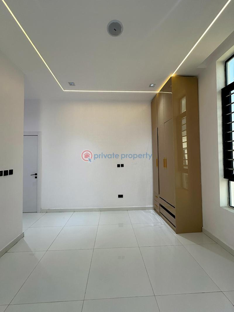 5 bedroom House For Sale Chevron Drive Lekki Lagos - 9