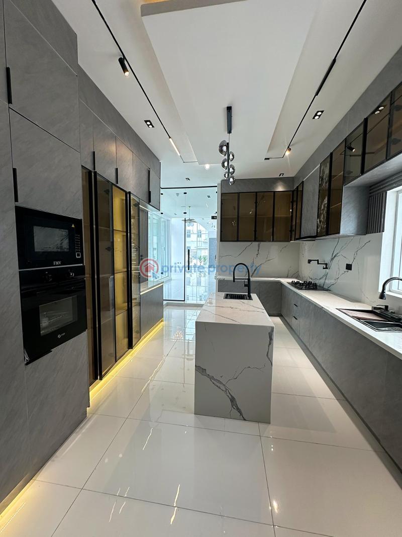 5 bedroom House For Sale Osapa Lekki Lagos - 2