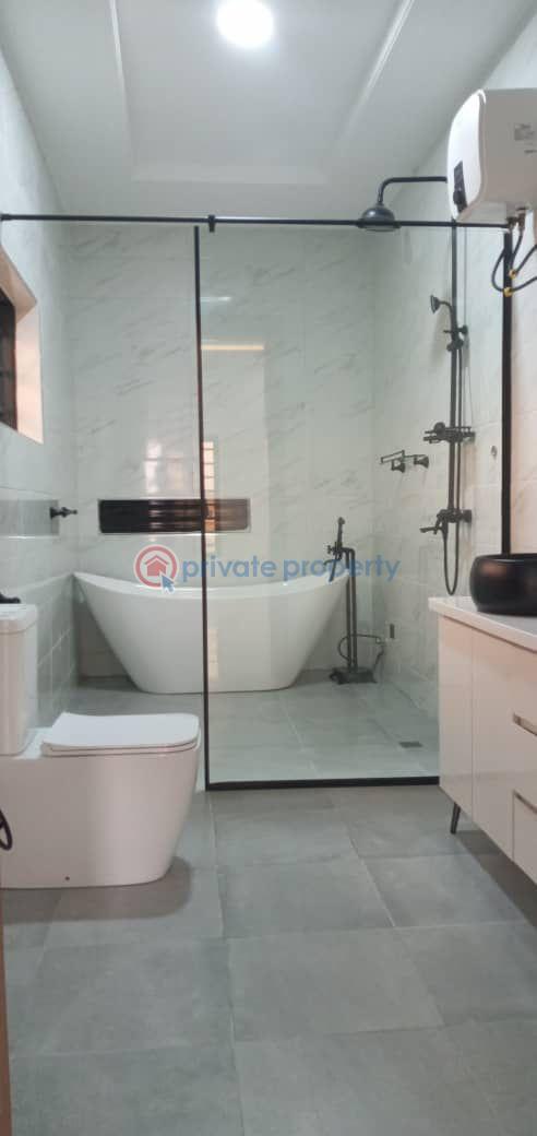5 bedroom Detached Duplex For Sale Omole Phase 2 Ojodu Lagos - 3