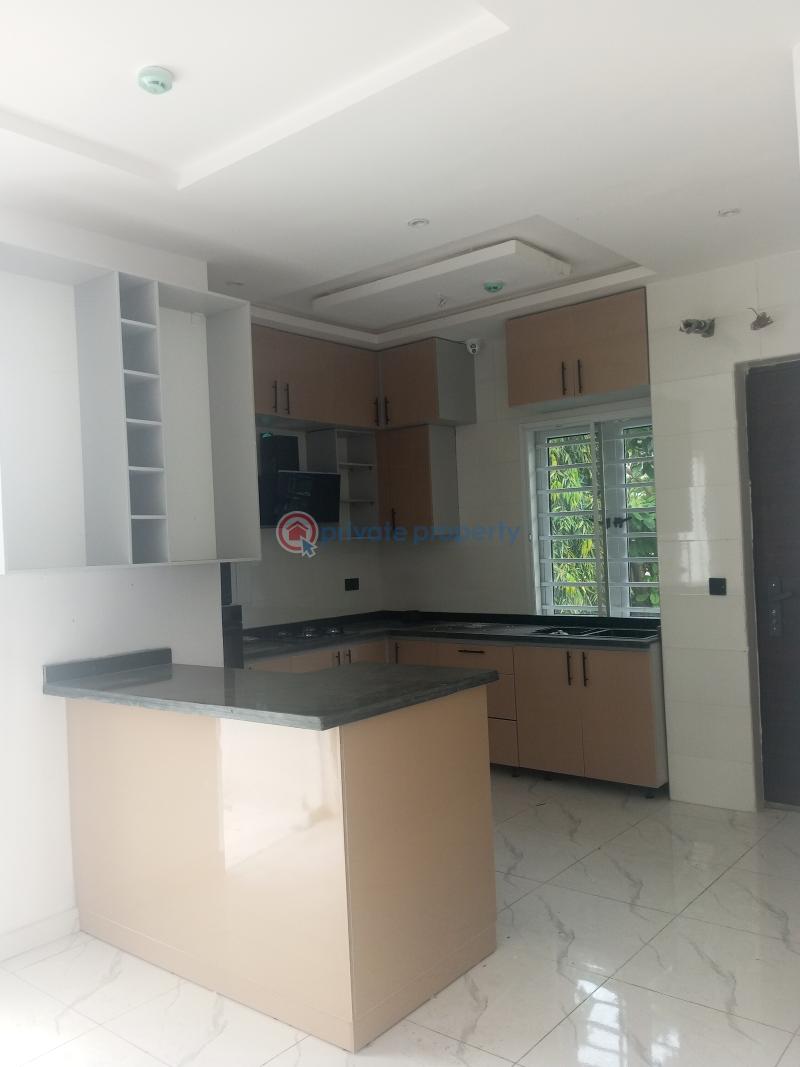 5 bedroom Detached Duplex For Sale Estate Adeniyi Jones Ikeja Lagos - 3