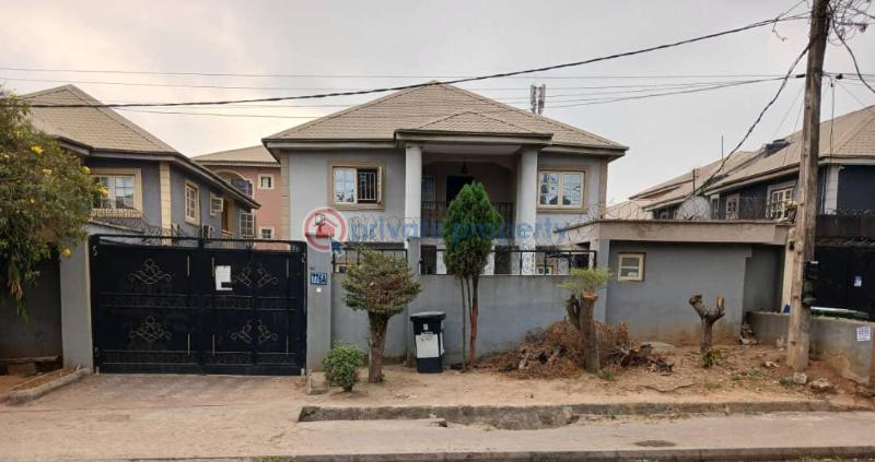 5 bedroom Detached Duplex For Sale Omole Phase 2 Ojodu Lagos - 1
