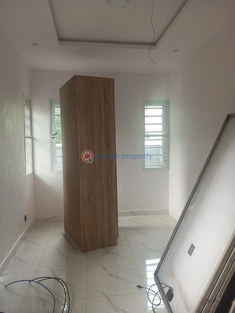 5 bedroom Detached Duplex For Sale Estate Adeniyi Jones Ikeja Lagos - 6