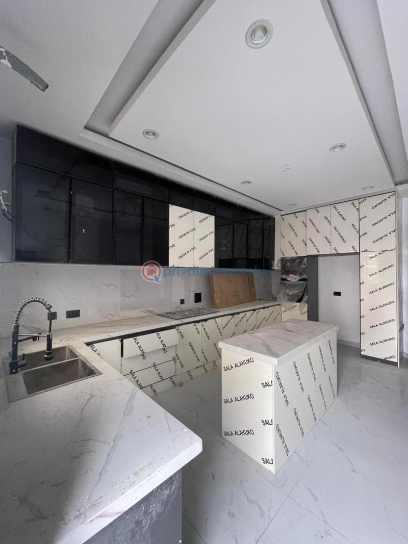 3 bedroom Detached Duplex For Sale Ikota Lekki Lagos - 4