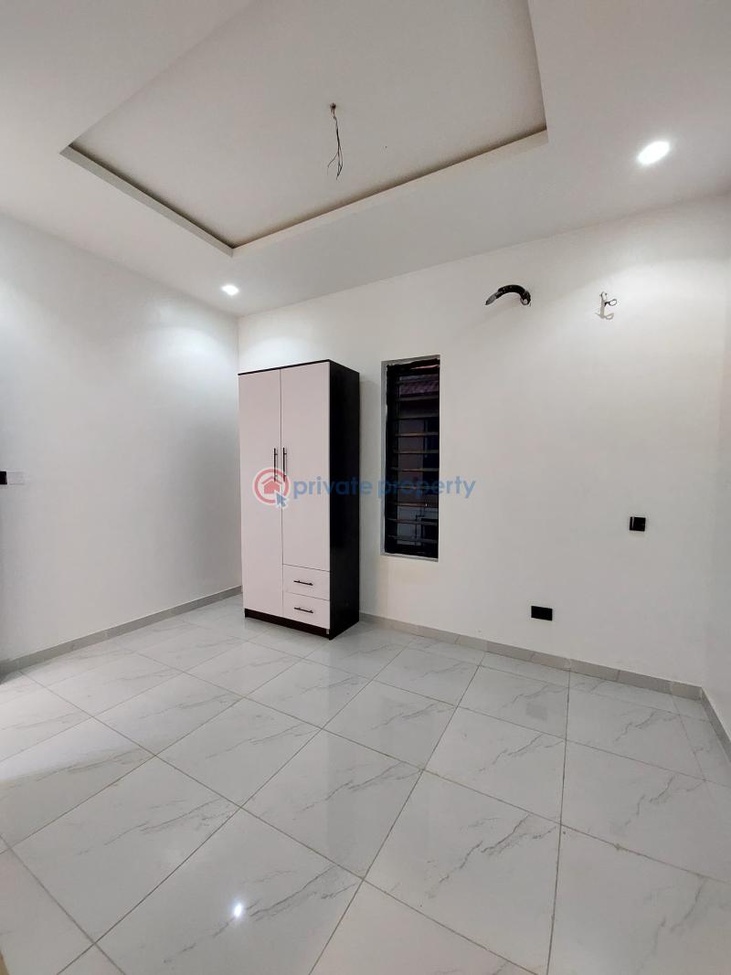 5 bedroom Duplex For Sale Estate Chevron Drive Lekki Lagos - 26