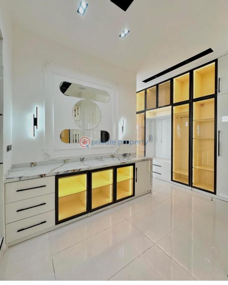 5 bedroom Detached Duplex For Sale Chevron Lekki Lagos - 17