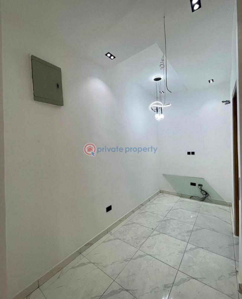 5 bedroom Detached Duplex For Sale Chevron Lekki Lagos - 5