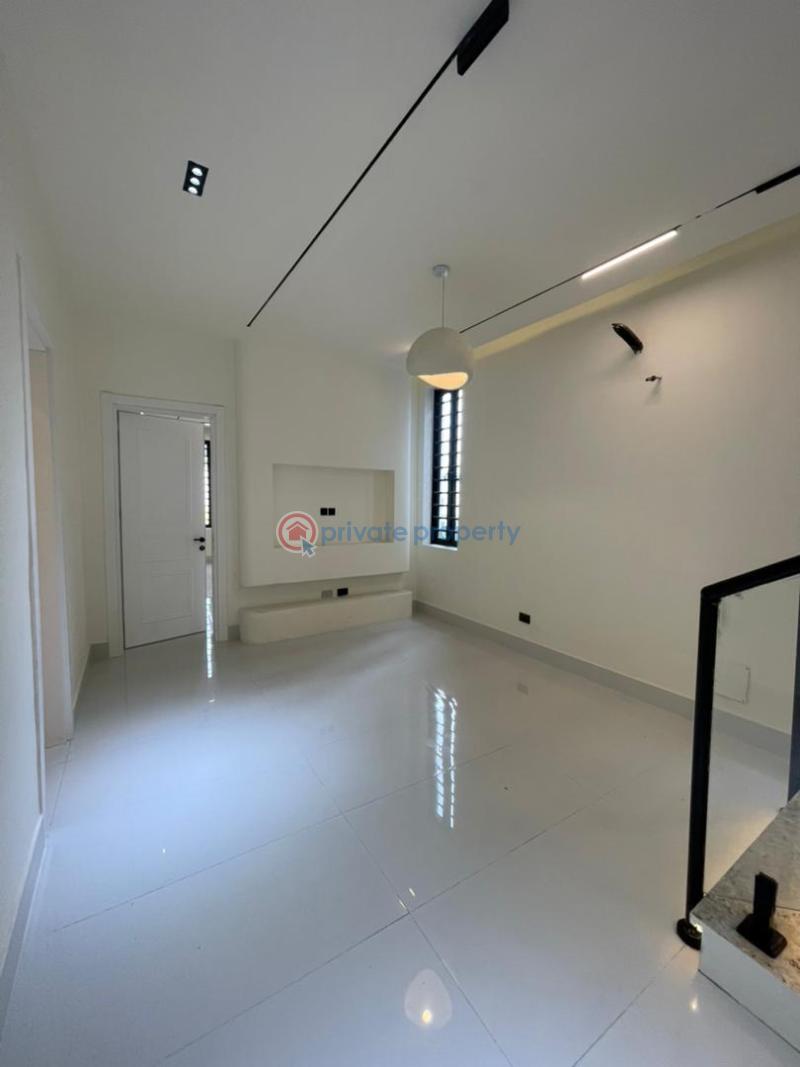 5 bedroom Detached Duplex For Sale Estate Lekki Phase 1 Lagos - 4