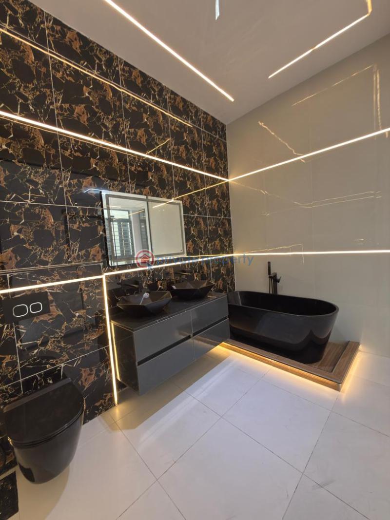 5 bedroom Detached Duplex For Sale Chevron Drive Lekki Lagos - 13