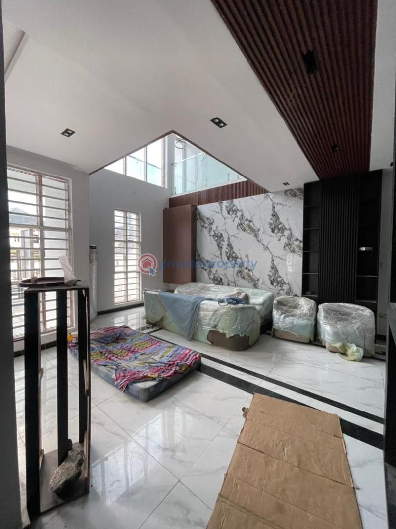 5 bedroom Detached Duplex For Sale Chevron Drive Lekki Lagos - 1